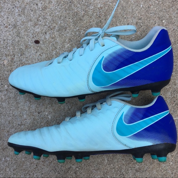 tiempo soccer shoes